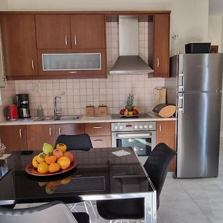 Bright & Modern Apt With View イラクリオン エクステリア 写真