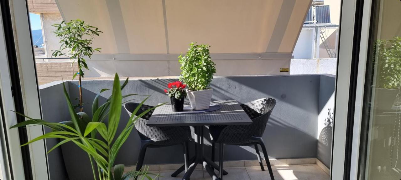 Bright & Modern Apt With View イラクリオン エクステリア 写真